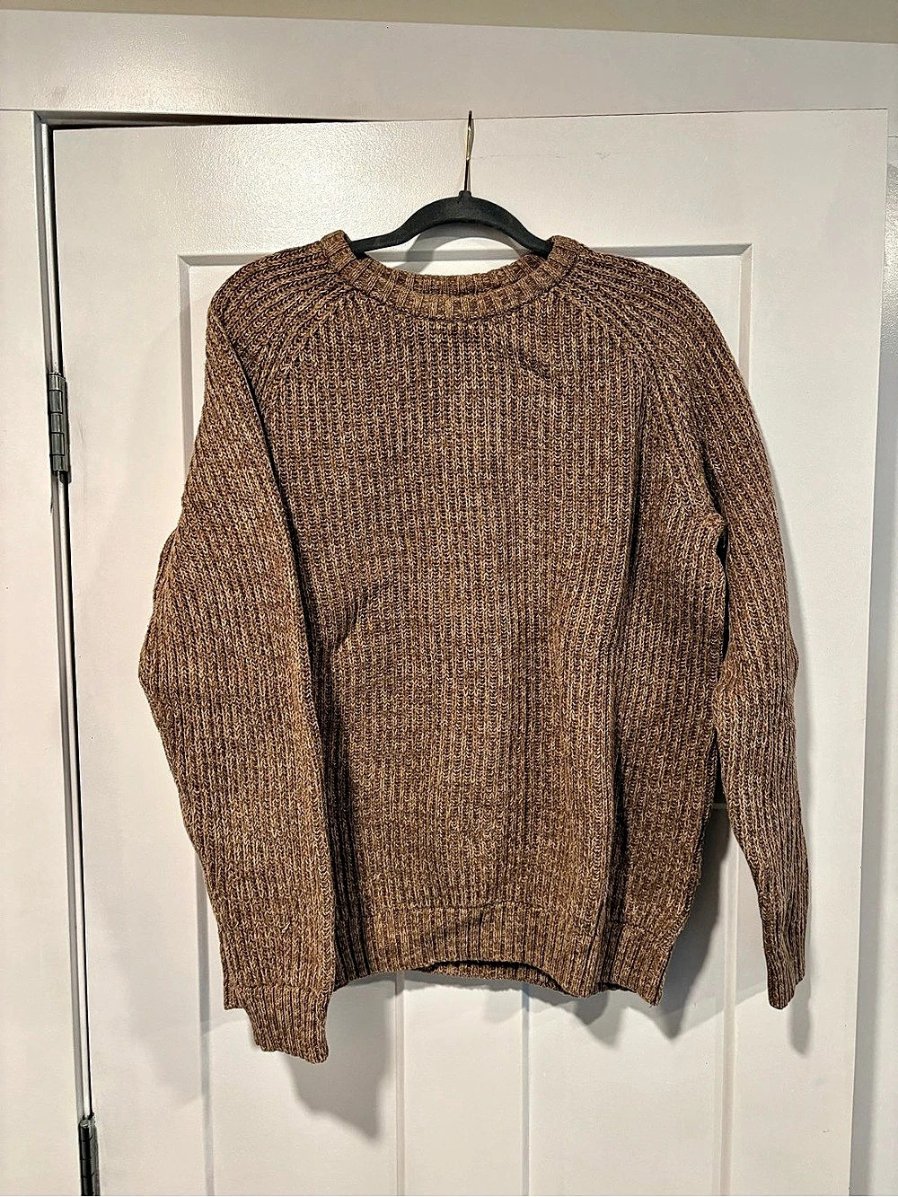 Old Navy Crewneck Sweater in Brown XL Like New